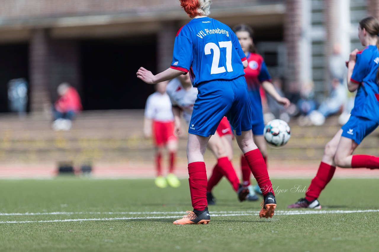 Bild 168 - wCJ Walddoerfer 2 - VfL Pinneberg 2 : Ergebnis: 7:0